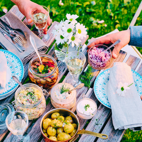MIDSUMMER, ALL ABOUT THE FOOD