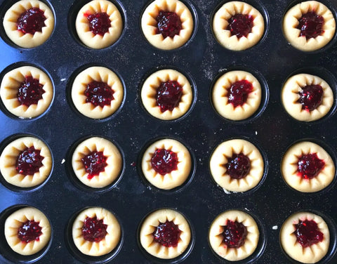 SWEDISH RASPBERRY CAVES